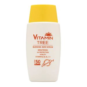 سرم ضد آفتاب بدون رنگ گریس دی spf 50 مدل vitamin tree ‌مناسب برای انواع پوست حجم 50 میلی‌لیتر