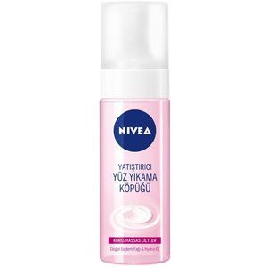 فوم شستشوی صورت نیوآ مدل soothing face حجم 150 میلی لیتر