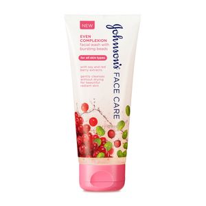 ژل شستشو صورت جانسون مدل even complexion حجم 150 میلی لیتر