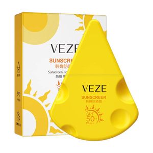 کرم ضد آفتاب بدون رنگ وزه مدل spf 50 مناسب برای انواع پوست حجم 30 میلی‌لیتر